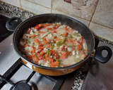 Foto del paso 3 de la receta: Bacalao con pimientos y patatas paja
