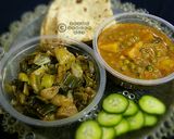 A picture of step 9 of Aloo matar gravy with Hari pyaz ki bhujiya.