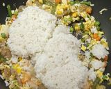 Foto langkah ke 4 dari resep Nasi Goreng Hongkong.