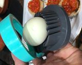 Foto del paso 3 de la receta: Tostadas de asadillo manchego y huevo duro