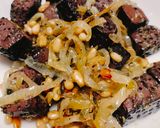 Foto del paso 4 de la receta: Sangre encebollada