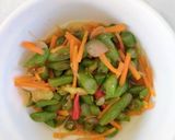 Foto langkah ke 2 dari resep Tumis buncis wortel.