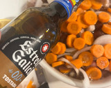 Foto del paso 3 de la receta: Contramuslos de pollo asados con cerveza y verduritas - Receta de Batch Cooking