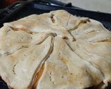 Foto del paso 4 de la receta: Quiche de cebolla, morrón, champiñón 👌🏽