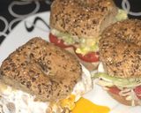 Foto del paso 3 de la receta: Sándwich de bagels 🥯