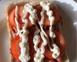 A picture of step 4 of Bacon sandwich.