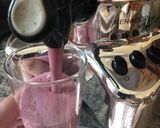 Φωτογραφία βήματος 2 της συνταγής Milkshake φράουλας