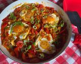 Shakshuka recept fázis 3 fotója