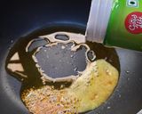 A picture of step 3 of Arvi ki sukhi sabzi.