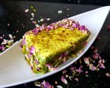 A picture of step 5 of Pistachio Saffron Cream Cake.