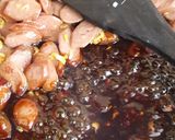 Foto langkah ke 2 dari resep Tumis sosis telur.