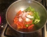 A picture of step 3 of Tomato Capsicum Sabji.