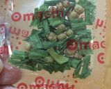 Hình bước làm 4 của món Mì tôm trứng
