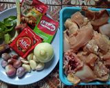 Foto langkah ke 1 dari resep Semur Ayam Pedes Manis.