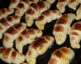 Foto del paso 6 de la receta: Medialunas de manteca