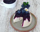 Une image de l'étape 2 de Bowlcake à la farine de riz /coco et son coulis de myrtilles.