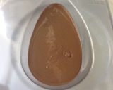 Foto del paso 2 de la receta: Huevos de Pascuas de Chocolate Relleno con Mousse de fresas!!