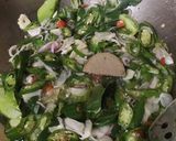 Foto langkah ke 5 dari resep Baby cumi bumbu Hulk.