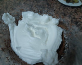 Foto del paso 5 de la receta: Bizcocho con cobertura de chocolate