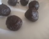 A picture of step 3 of Chocolate truffles.