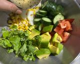 Foto langkah ke 4 dari resep Mexican Avocado tomato salad ala fe.