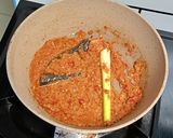 Foto langkah ke 2 dari resep Semur Ayam Pedas.
