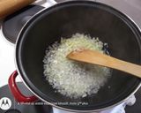 Csicseriborsós-édesburgonyás csirkemellpaprikás kolbásszal recept fázis 2 fotója