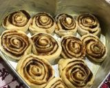 Foto langkah ke 4 dari resep Cinnamon Roll Males Topping.