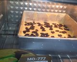 Foto langkah ke 8 dari resep Bolu kismis panggang super lembut.
