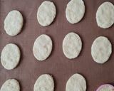 Foto del paso 2 de la receta: Bizcochitos de queso y coco 😋 🧀 🥥