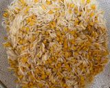 खान्देशी मसाला खिचडी (masala khichdi recipe in marathi) रेसिपी स्टेप 1 फोटो 