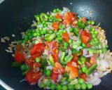 A picture of step 3 of Methi Paneer Bhurji.