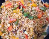 A picture of step 10 of Indomie Pizza.