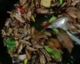 Foto langkah ke 4 dari resep Tongkol suwir kemangi.