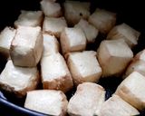 Hình bước làm 2 của món Đậu hũ mỡ hành tóp mỡ