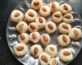 A picture of step 3 of Coconut ladoo.