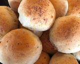 Foto del paso 7 de la receta: Pancitos saborizados con queso, cebolla y especias