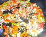 Foto del paso 2 de la receta: Revoltillo con atún