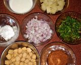 ब्रेड चाट (bread chat recipe in marathi) रेसिपी स्टेप 1 फोटो 