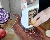 Foto del paso 4 de la receta: Ensalada de lombarda con frutos secos