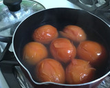 Foto del paso 3 de la receta: Manitas de puerco con tomate