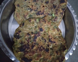 મેથીના ઢેબરા (Methi Dhebra Recipe In Gujarati) રેસીપી સ્ટેપ3ફોટો