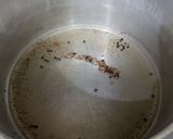 A picture of step 1 of Matar pulao.