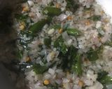 A picture of step 4 of Broken rice Upma.