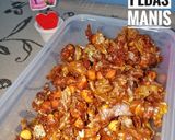 Foto langkah ke 3 dari resep Ikan Asin Garing Pedas Manis.