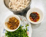 Hình bước làm 2 của món Bánh canh xắt gà