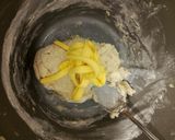 Foto langkah ke 3 dari resep Pizza Roll.