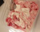 Foto del paso 2 de la receta: 🍓🥶🥛Fresas congeladas con crema o picantes. ¡SUPER FACIL!🥶🍓🌶️