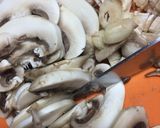 Foto del paso 2 de la receta: Pollo champiñón 🍄🍗