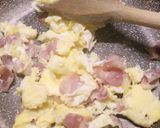 A picture of step 3 of Pancetta and scrambled egg brunch.